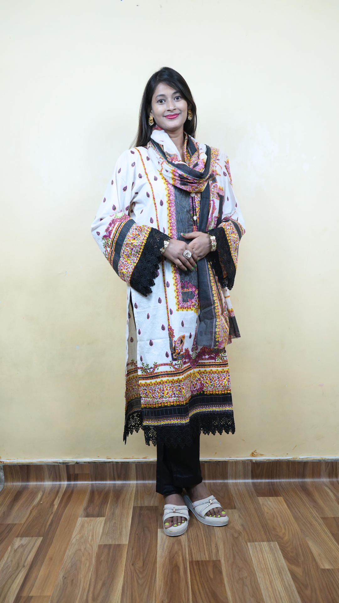 Shaahi Andaaz Co-ord Lawn Suit