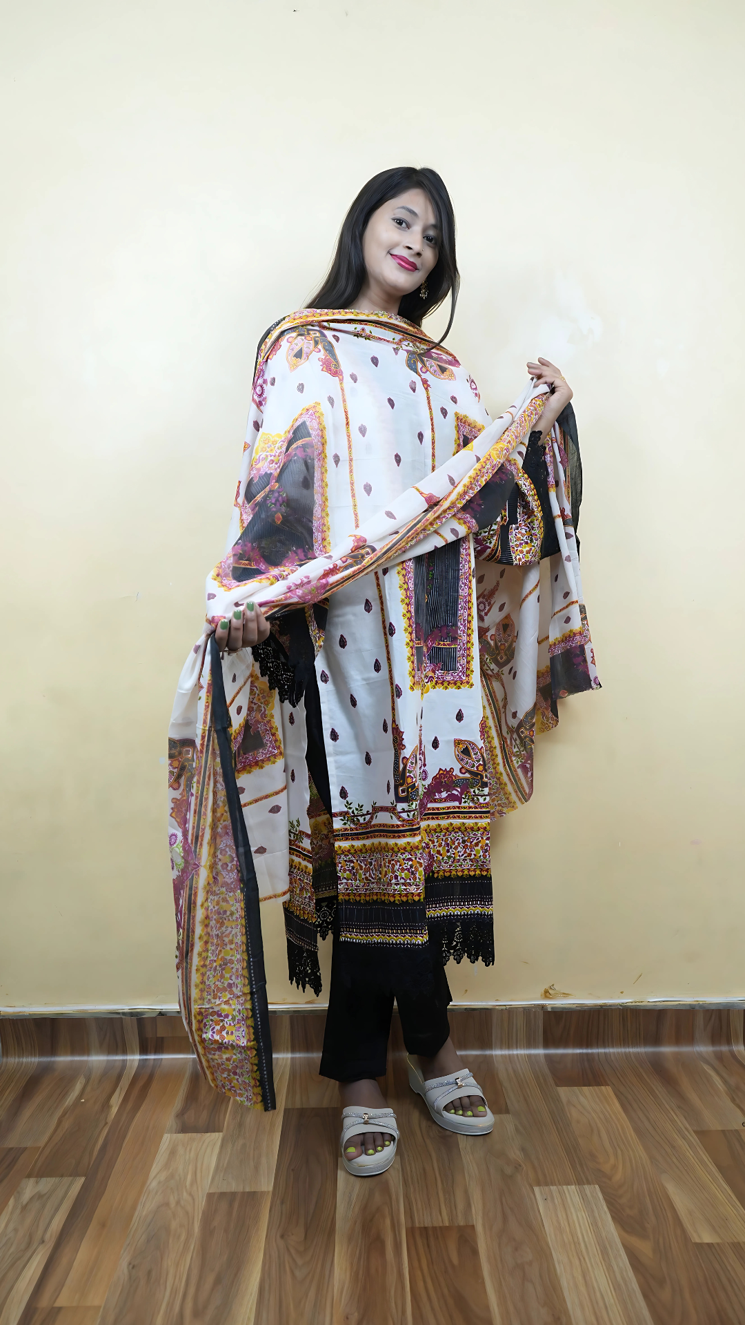 Shaahi Andaaz Co-ord Lawn Suit